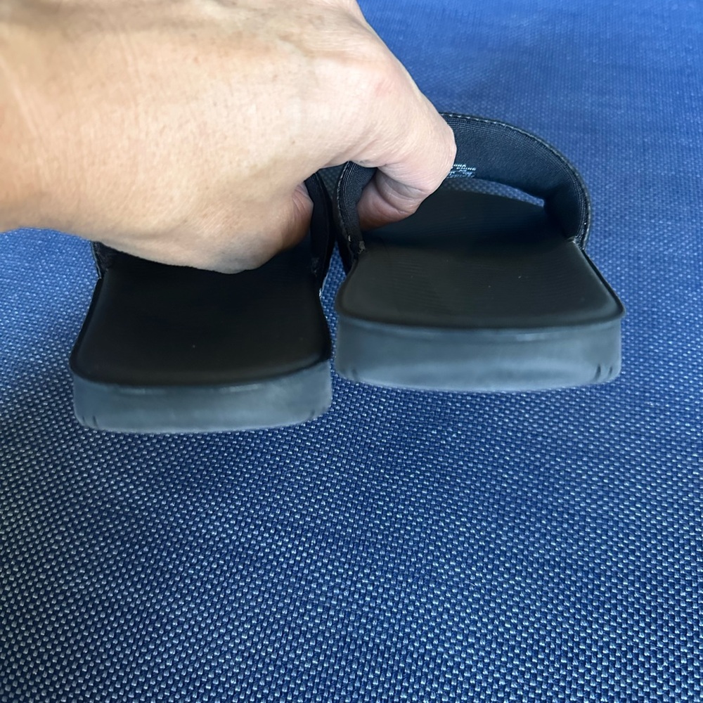 Nike Black Slide Sandals with Logo - Picture 3 of 4